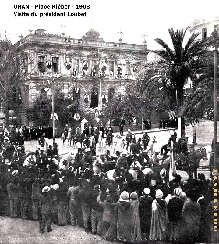 MH b- 073a- Place Kleber et prefecture.jpg